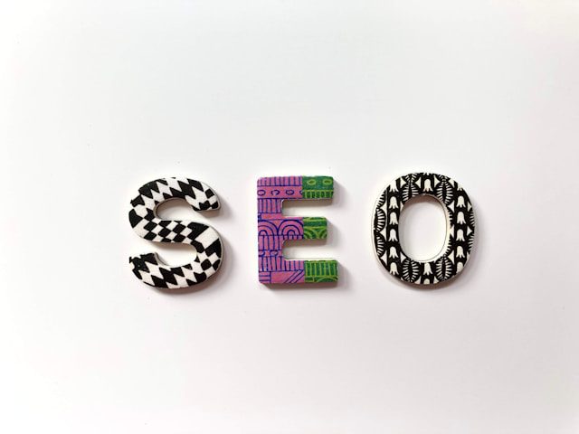 Slik skriver du en artikkel som rangerer på Google Steg for steg
